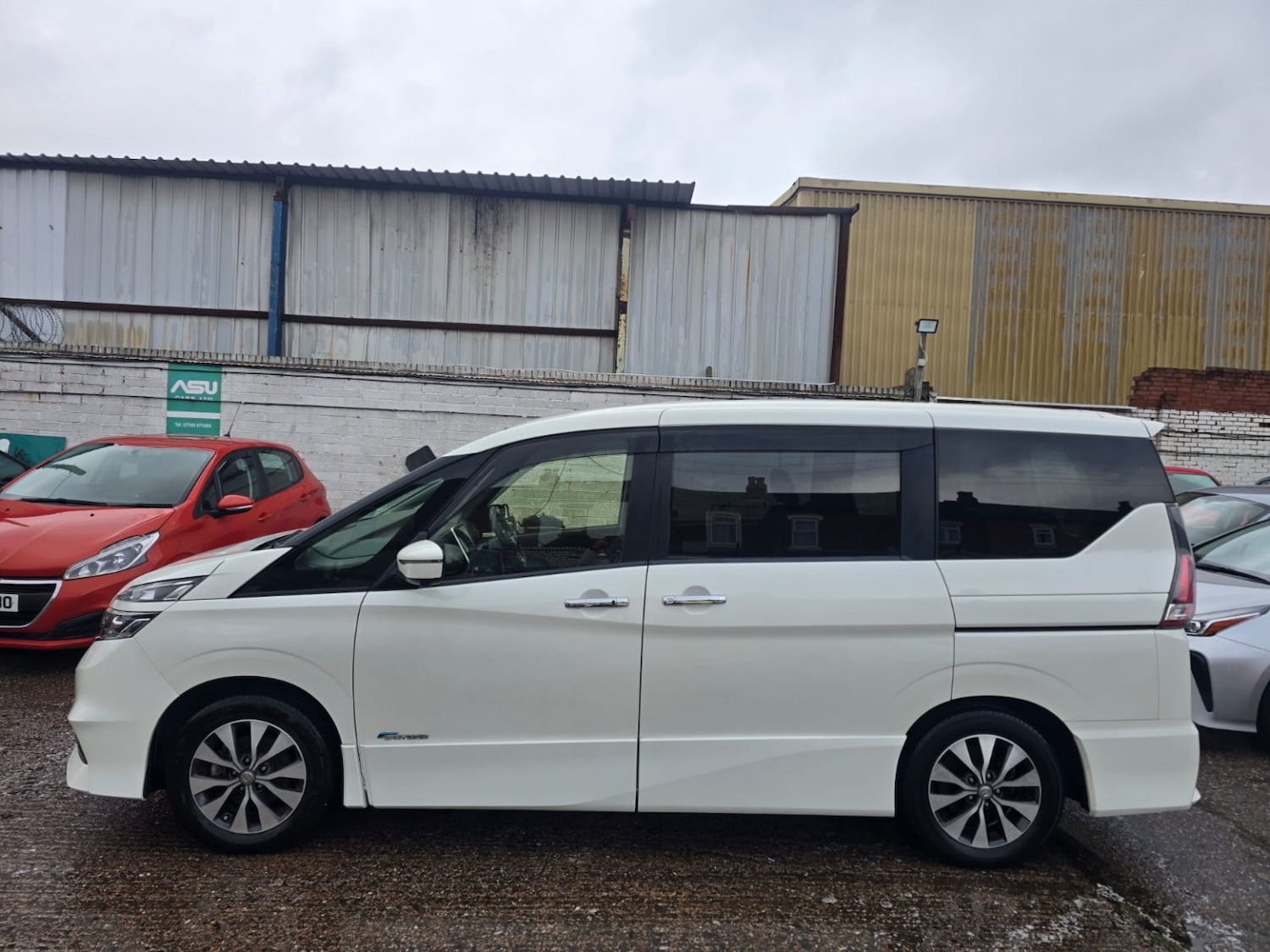 Used Nissan Serena 2026 for sale - 77377793: Photo 6