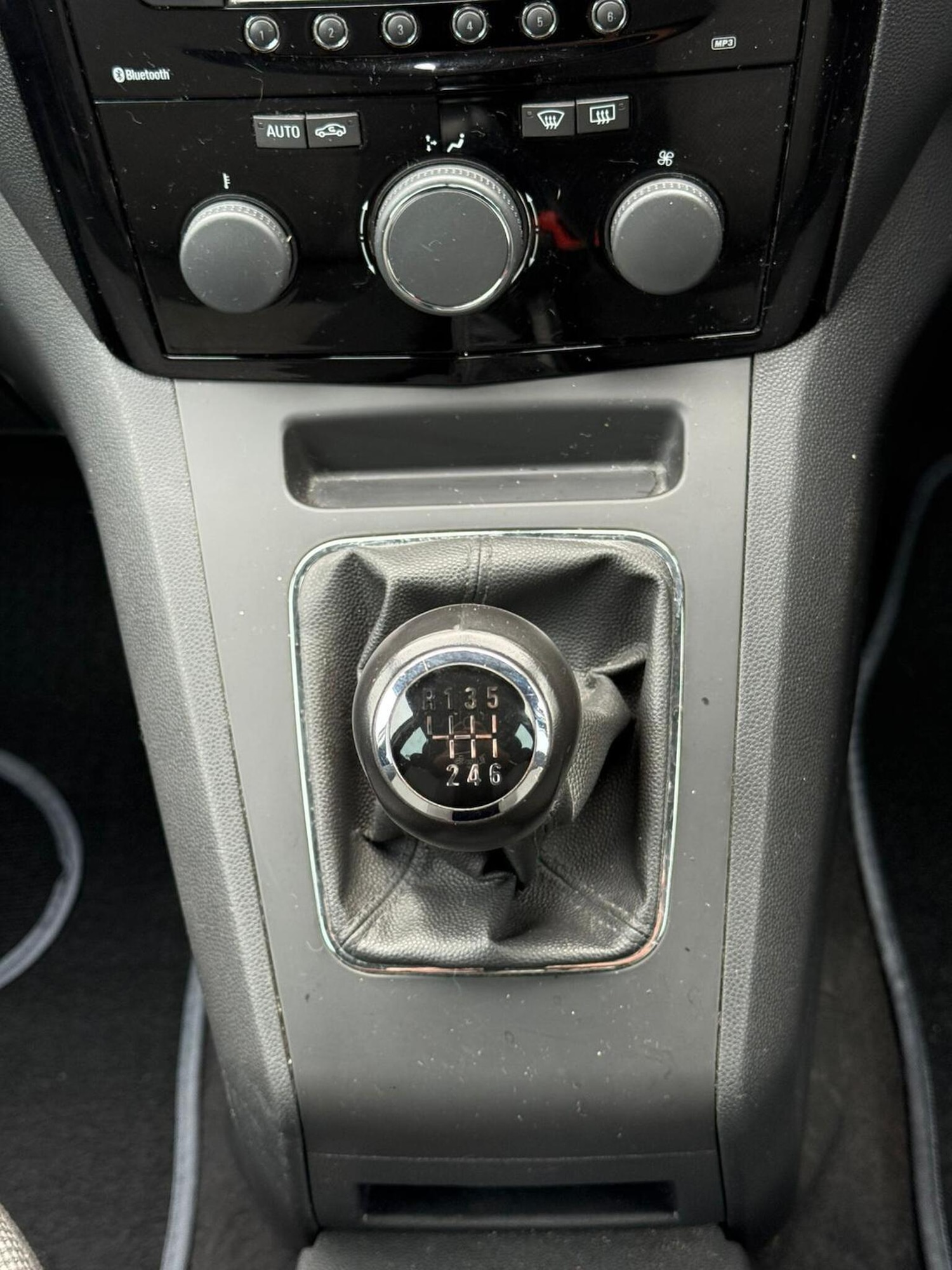 Used Vauxhall Zafira 2013 for sale - 76725651: Photo 13