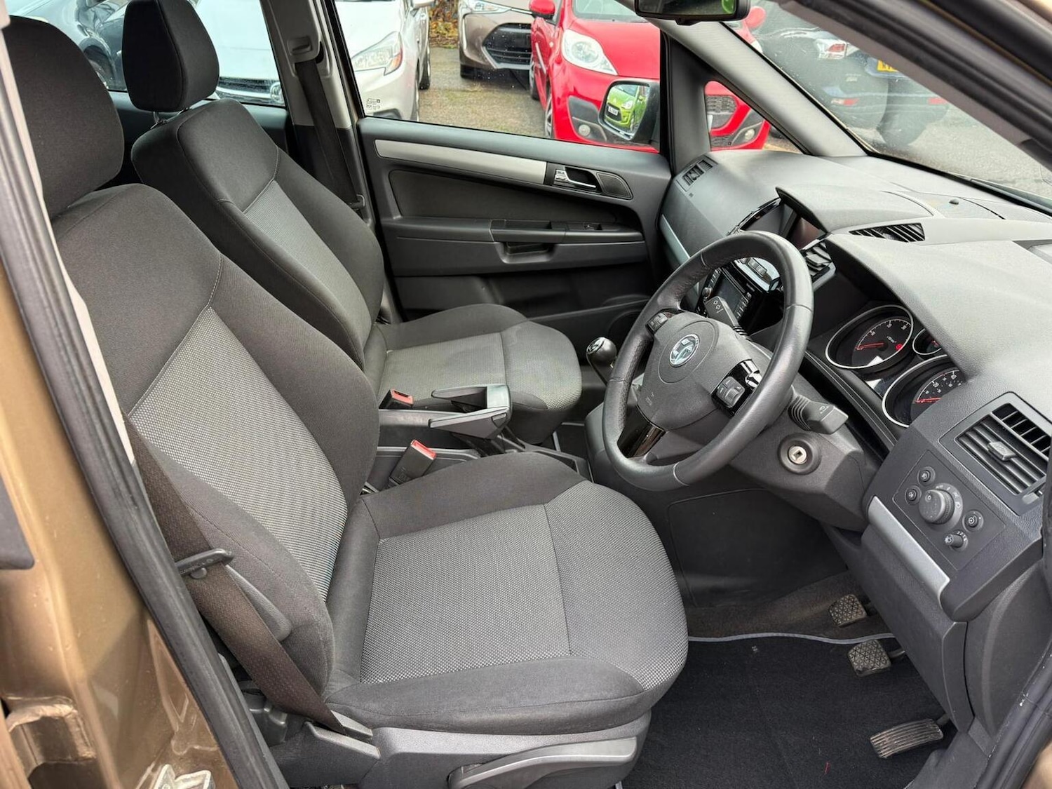 Used Vauxhall Zafira 2013 for sale - 76725651: Photo 8