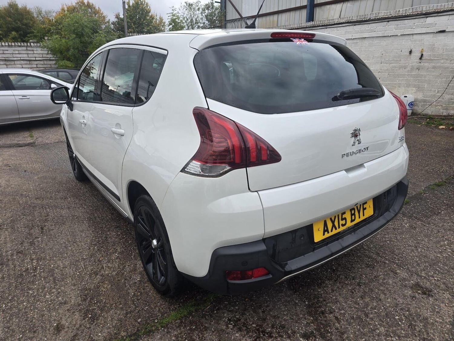 Used Peugeot 3008 2015 for sale - 76730075: Photo 5