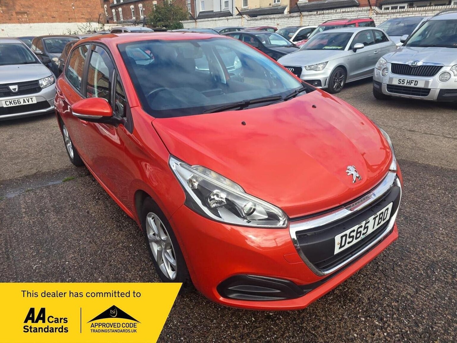 Used Peugeot 208 2015 for sale - 76730072: Photo 1