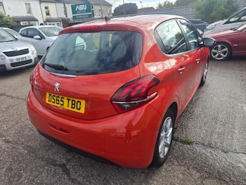 Used Peugeot 208 2015 for sale - 76730072: Photo
