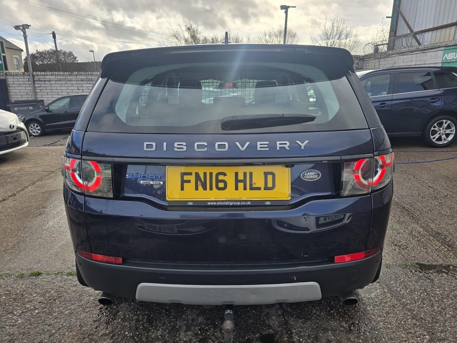 Used Land Rover Discovery Sport 2016 for sale - 76730064: Photo 4