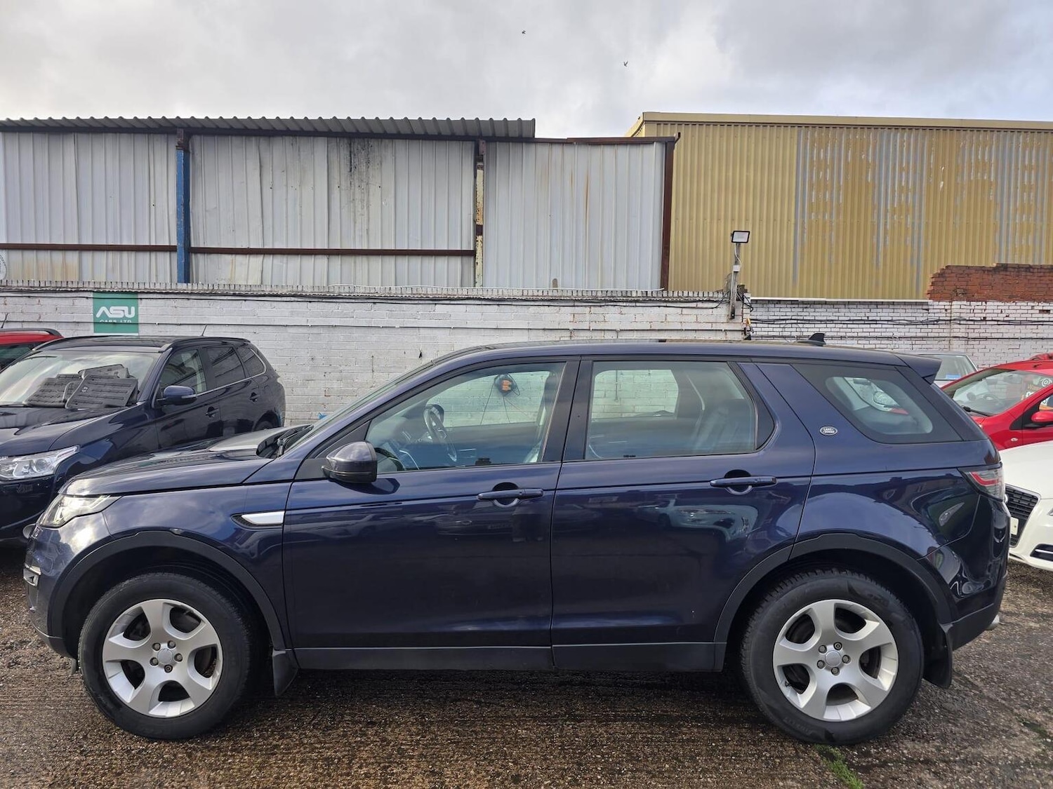 Used Land Rover Discovery Sport 2016 for sale - 76730064: Photo 6