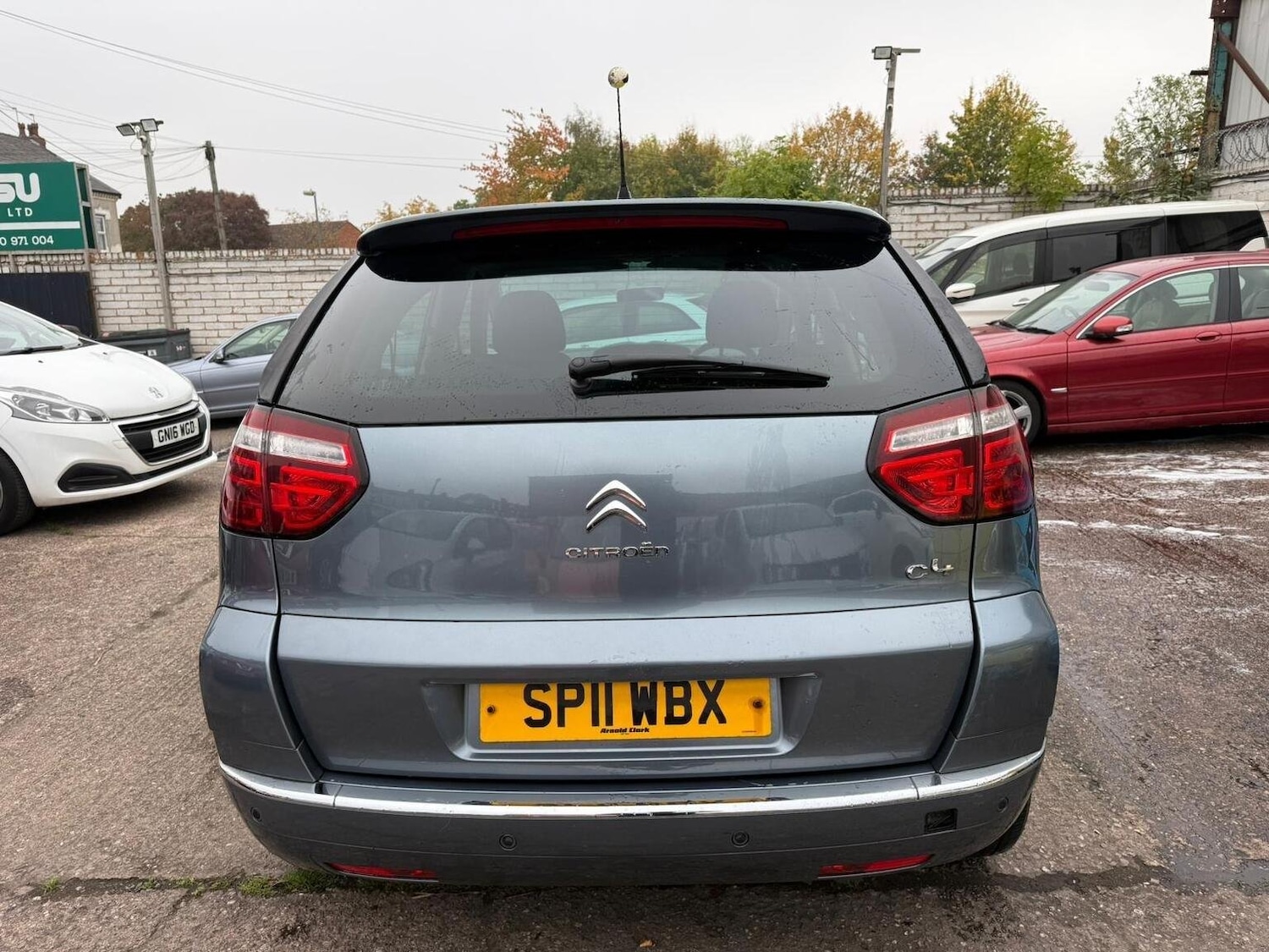 Used Citroen C4 Picasso 2011 for sale - 76730074: Photo 4