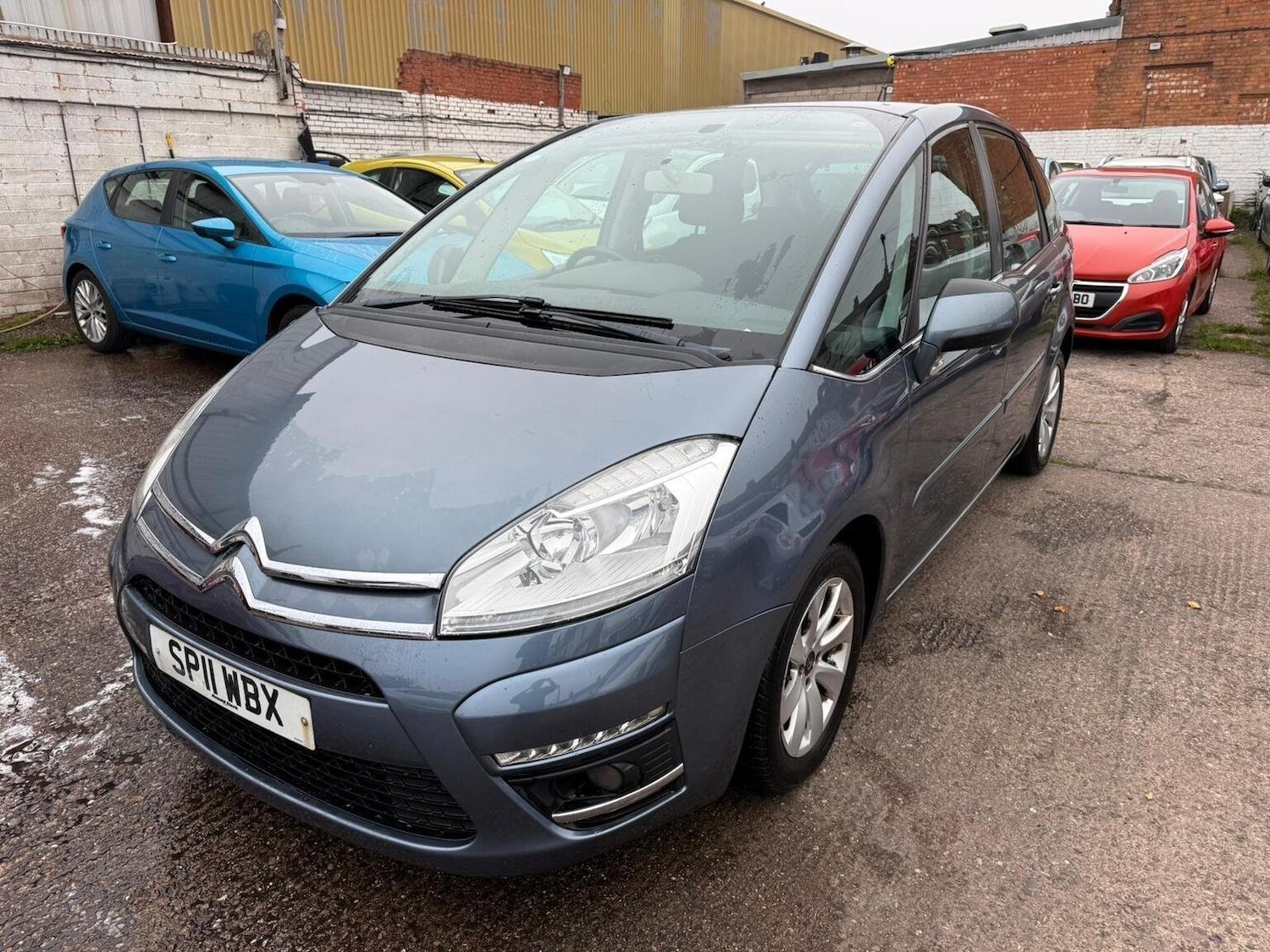 Used Citroen C4 Picasso 2011 for sale - 76730074: Photo 7