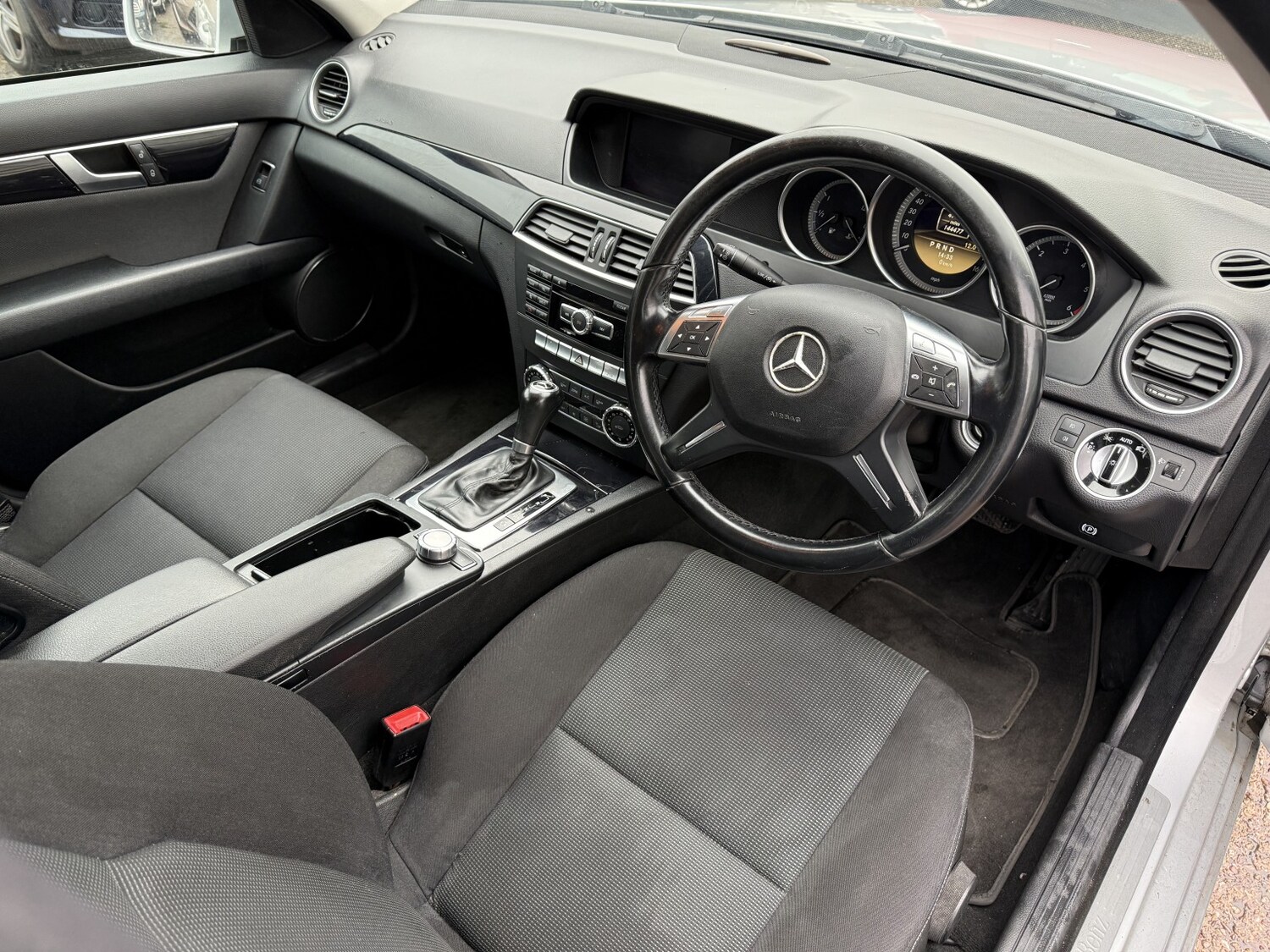Used Mercedes-Benz C Class 2011 for sale - 77694255: Photo 10