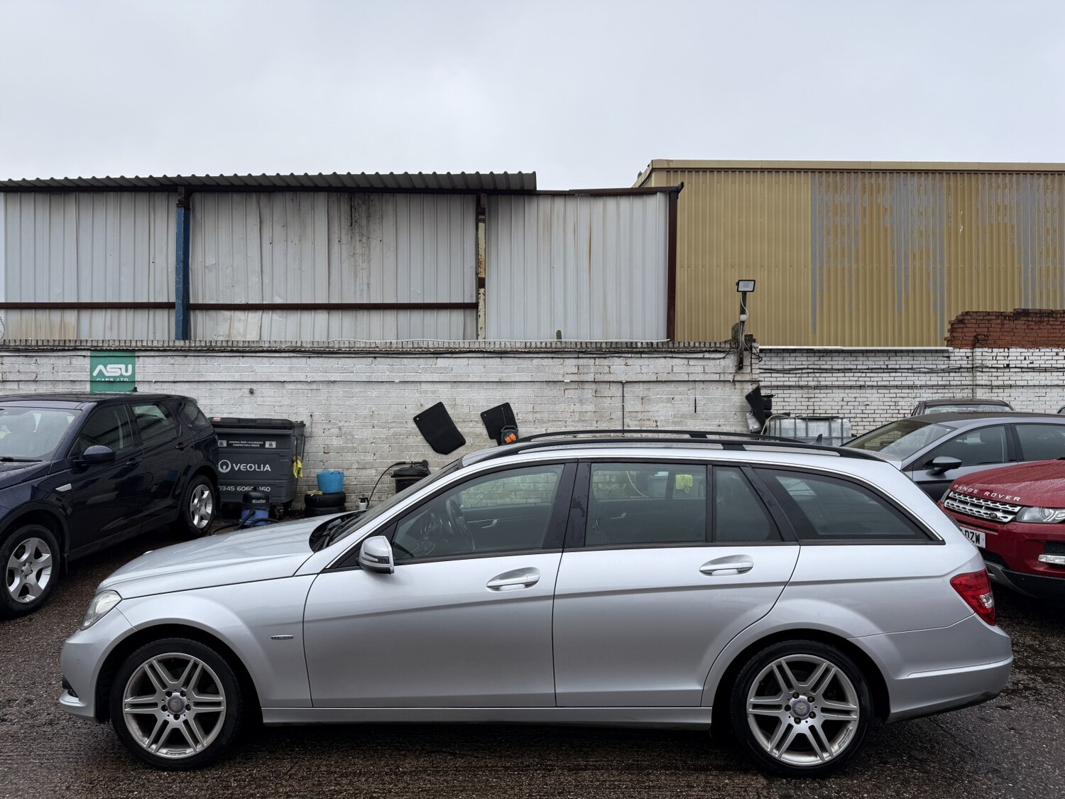 Used Mercedes-Benz C Class 2011 for sale - 77694255: Photo 6