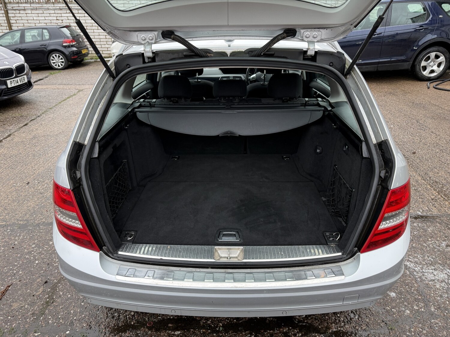 Used Mercedes-Benz C Class 2011 for sale - 77694255: Photo 9