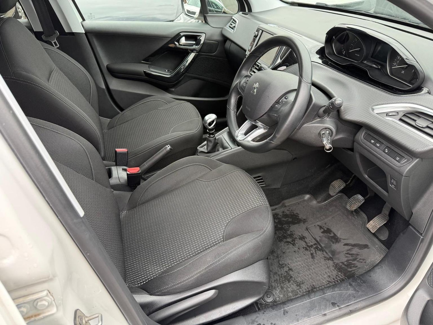 Used Peugeot 208 2019 for sale - 76730094: Photo 10