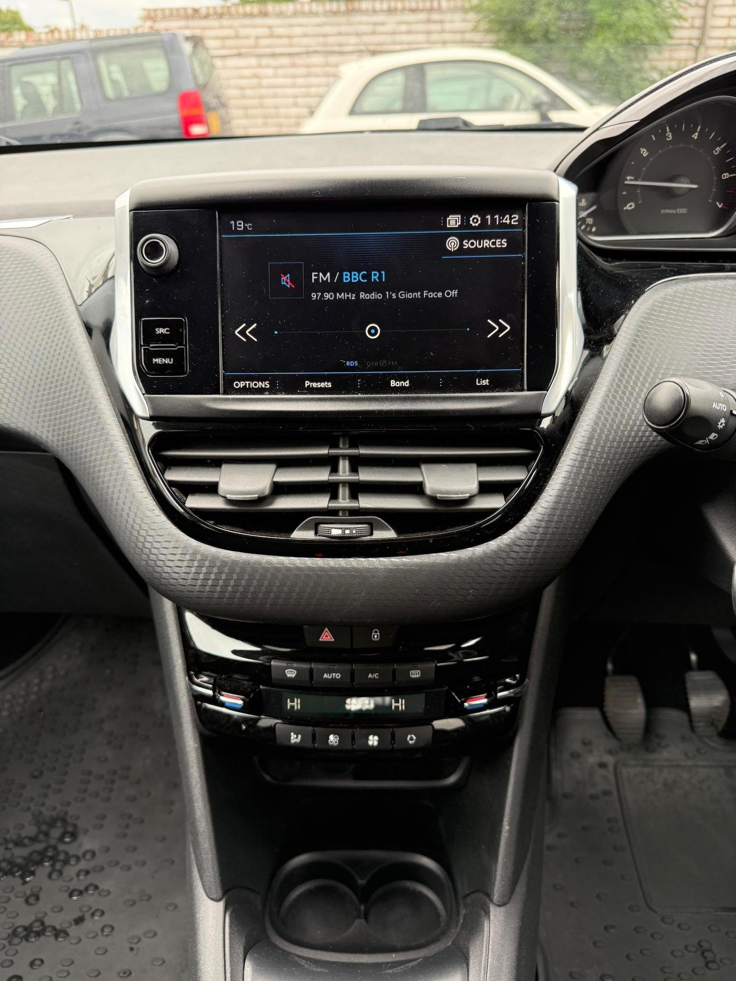 Used Peugeot 208 2019 for sale - 76730094: Photo 18