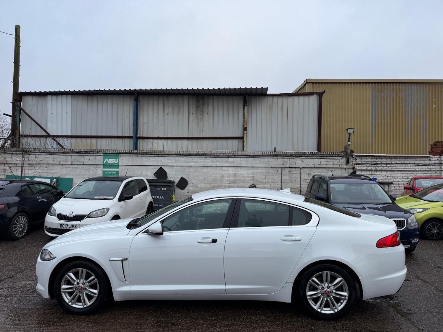 Used Jaguar XF 2014 for sale - 77020573: Photo 6