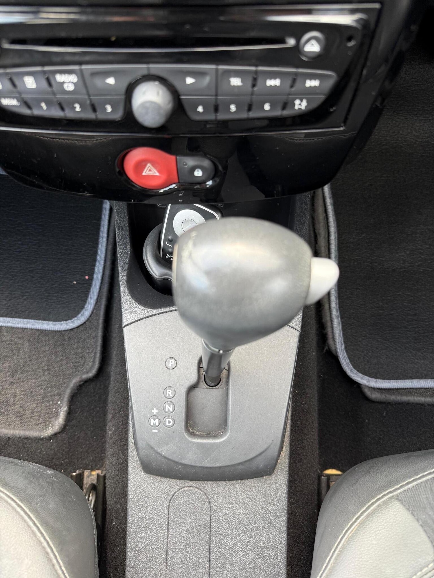 Used Renault Clio 2012 for sale - 76793098: Photo 14