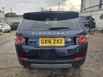 Used Land Rover Discovery Sport 2016 for sale - 76730063: Photo