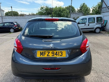 Used Peugeot 208 2013 for sale - 78621107: Photo