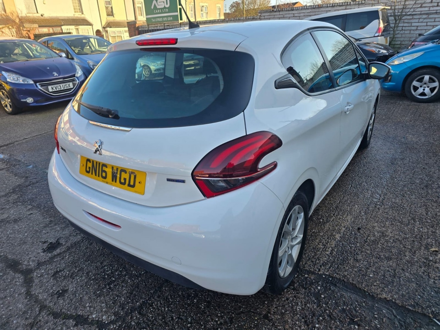 Used Peugeot 208 2016 for sale - 77921294: Photo 3