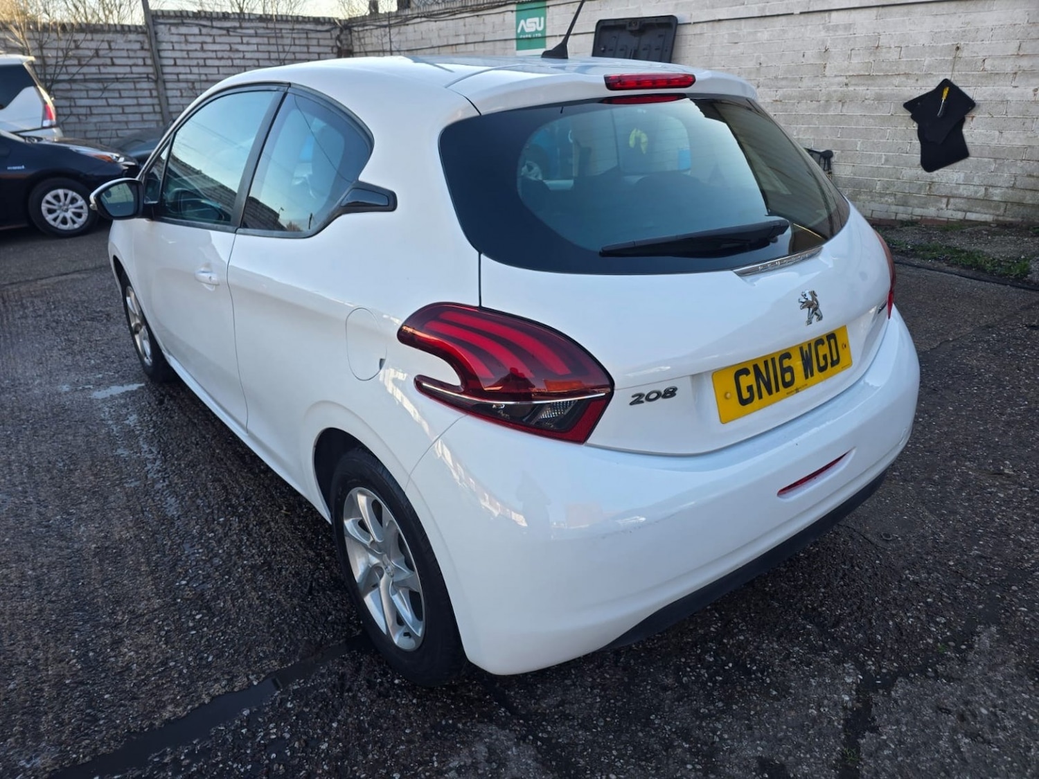 Used Peugeot 208 2016 for sale - 77921294: Photo 5
