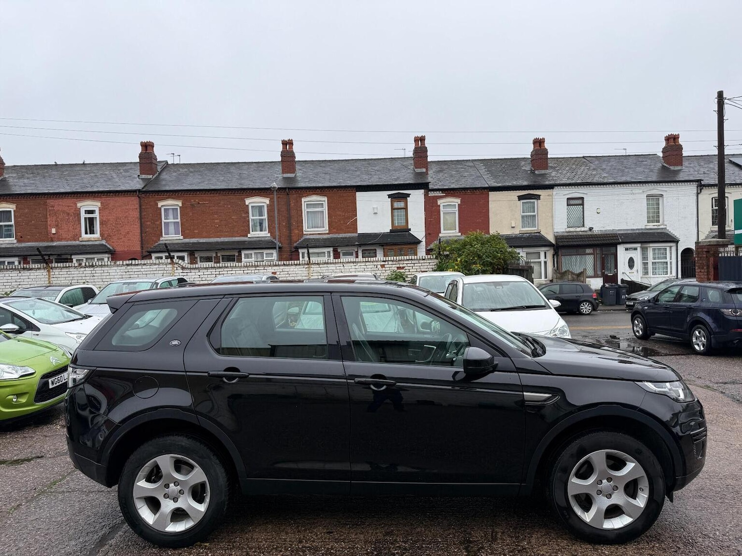 Used Land Rover Discovery Sport 2016 for sale - 76730062: Photo 2