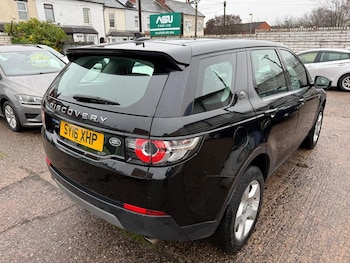 Used Land Rover Discovery Sport 2016 for sale - 76730062: Photo