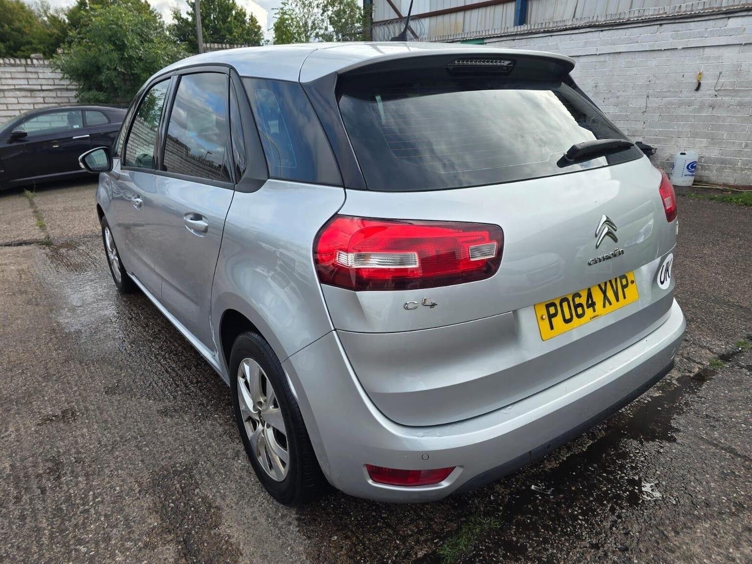 Used Citroen C4 Picasso 2014 for sale - 76793097: Photo 5