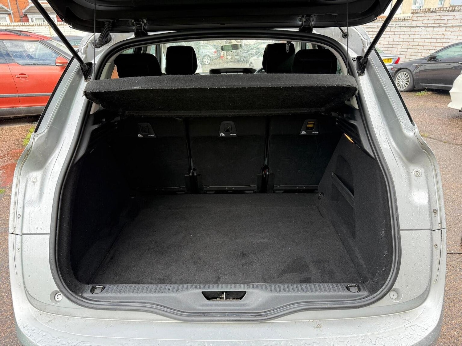 Used Citroen C4 Picasso 2014 for sale - 76793097: Photo 9