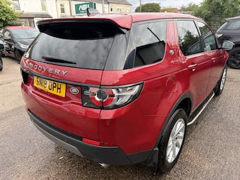 Used Land Rover Discovery Sport 2018 for sale - 79676226: Photo