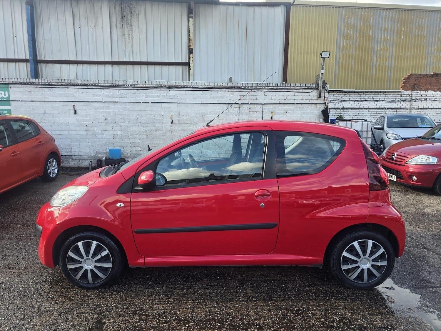 Used Peugeot 107 2014 for sale - 76730069: Photo 5