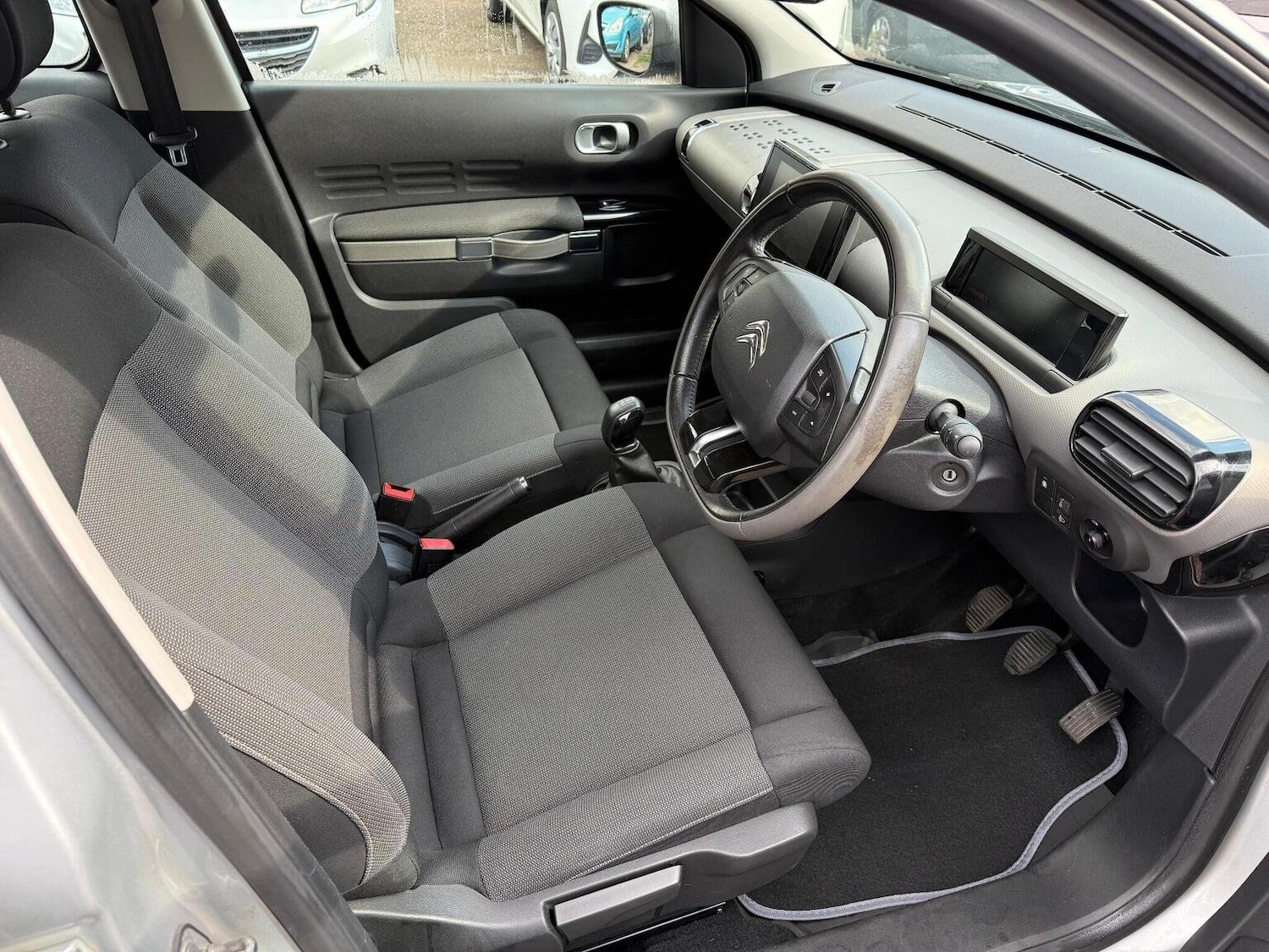 Used Citroen C4 Cactus 2018 for sale - 76730076: Photo 10