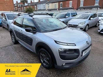 Used Citroen C4 Cactus 2018 for sale - 76730076: Photo
