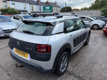 Used Citroen C4 Cactus 2018 for sale - 76730076: Photo