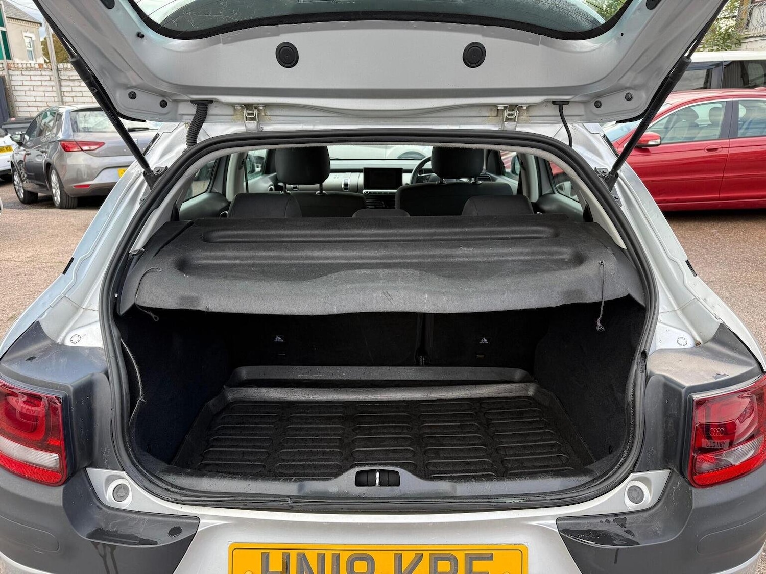 Used Citroen C4 Cactus 2018 for sale - 76730076: Photo 9