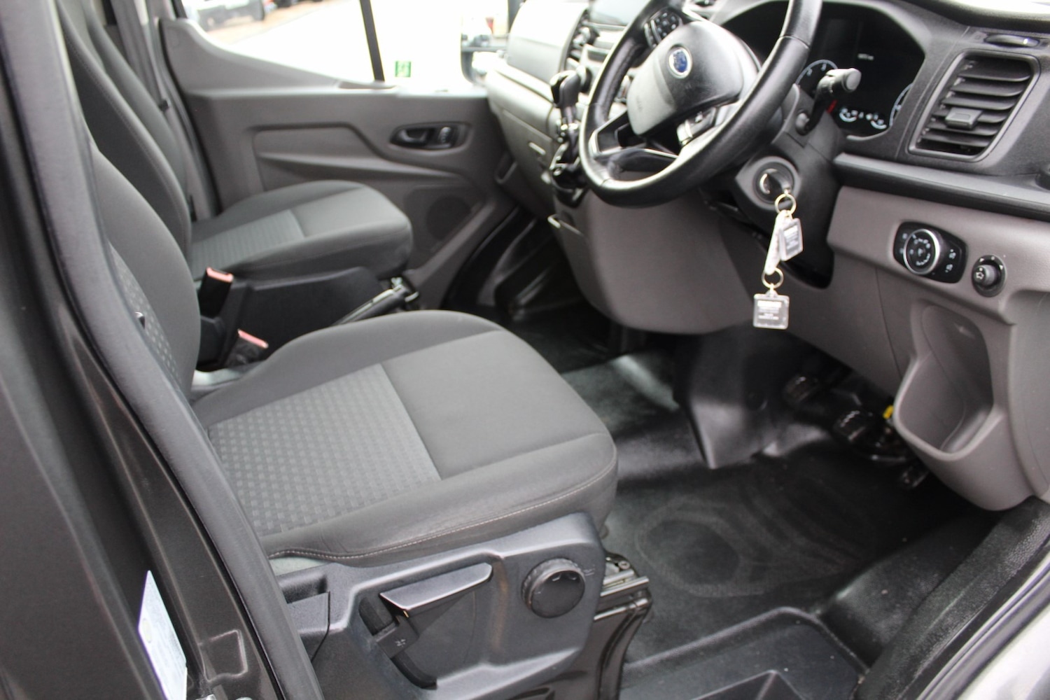 Used Ford Transit 2019 for sale - 76265309: Photo 9