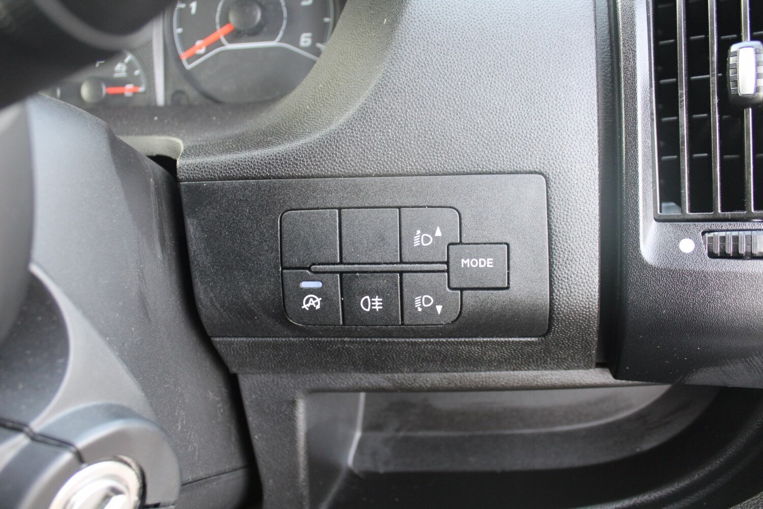 Used Peugeot Boxer 2025 for sale - 76384568: Photo 16