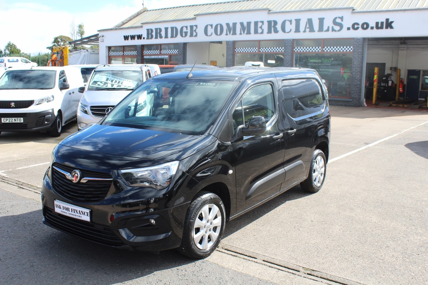 Used Vauxhall Combo 2021 for sale - 76264463: Photo 1