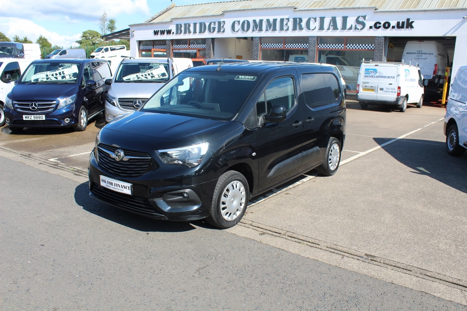 Used Vauxhall Combo 2022 for sale - 76263689: Photo 1