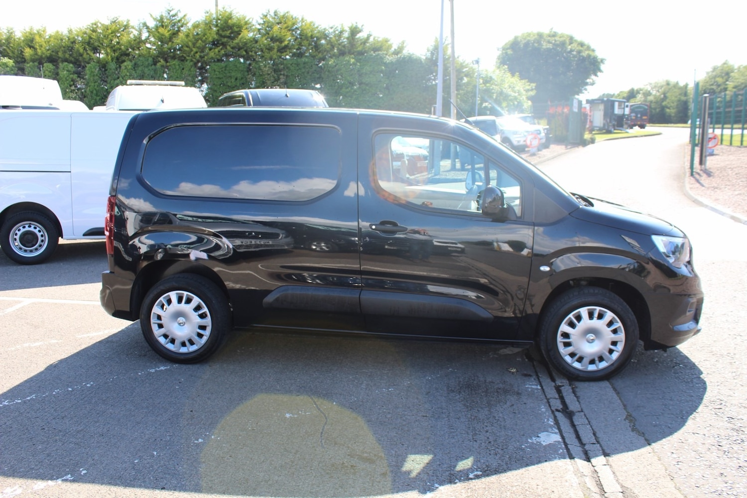 Used Vauxhall Combo 2022 for sale - 76263689: Photo 5