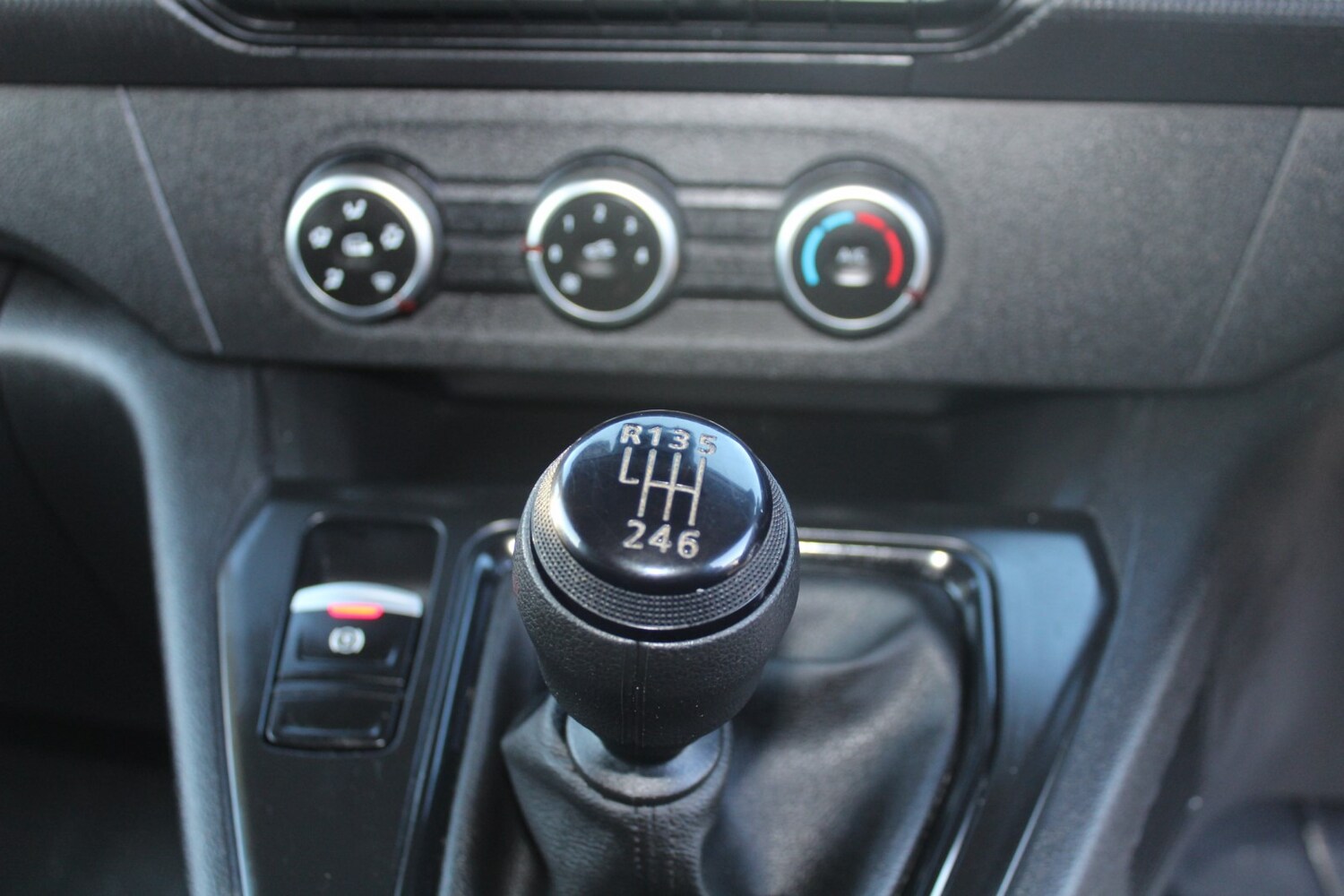 Used Renault Kangoo 2024 for sale - 77003275: Photo 16