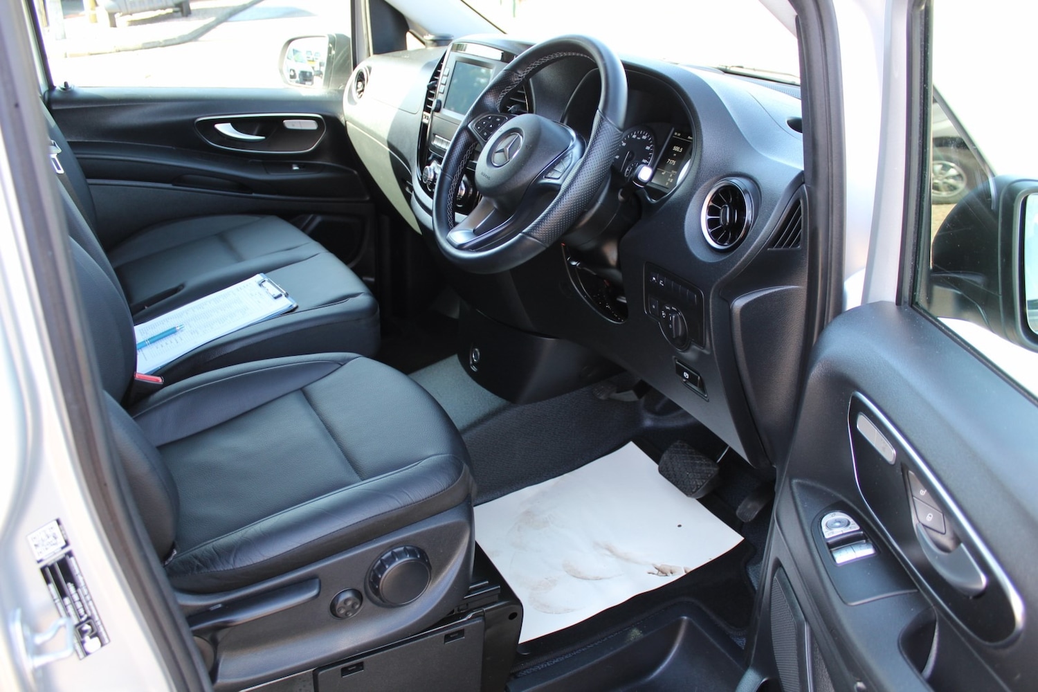 Used Mercedes-Benz Vito 2023 for sale - 76262841: Photo 8