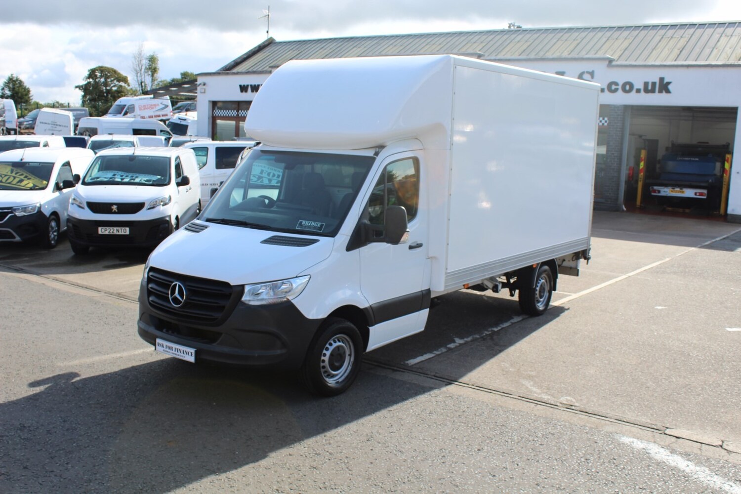 Used Mercedes-Benz Sprinter 2023 for sale - 76262711: Photo 1