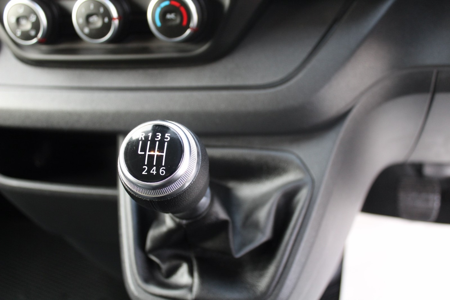 Used Nissan Primastar 2024 for sale - 76682299: Photo 15