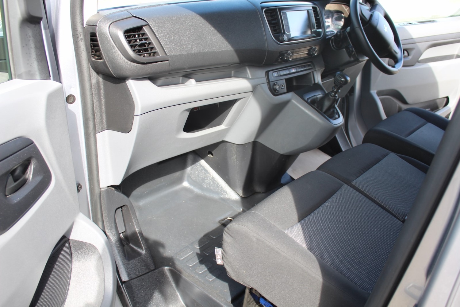 Used Peugeot Expert 2022 for sale - 76684031: Photo 14