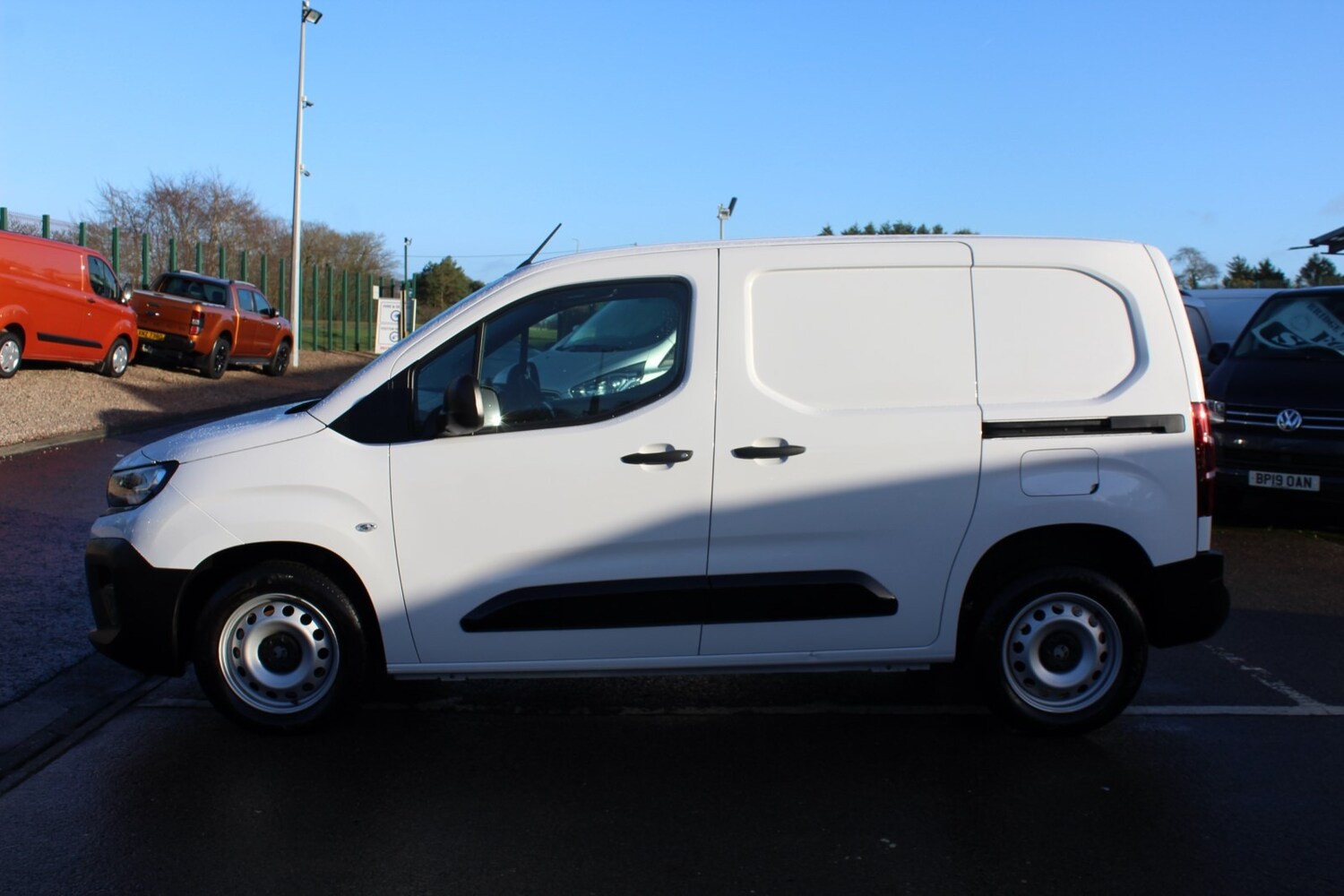 Used Vauxhall Combo 2024 for sale - 77003460: Photo 2
