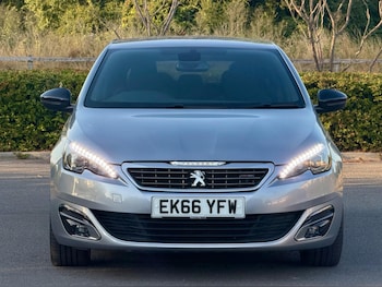 Used Peugeot 308 2016 for sale - 79521504: Photo