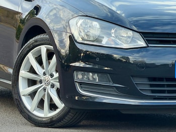 Used Volkswagen Golf 2015 for sale - 79520631: Photo