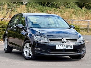 Used Volkswagen Golf 2016 for sale - 79521391: Photo