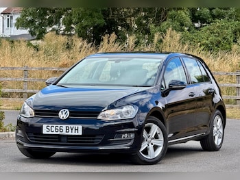 Used Volkswagen Golf 2016 for sale - 79521391: Photo