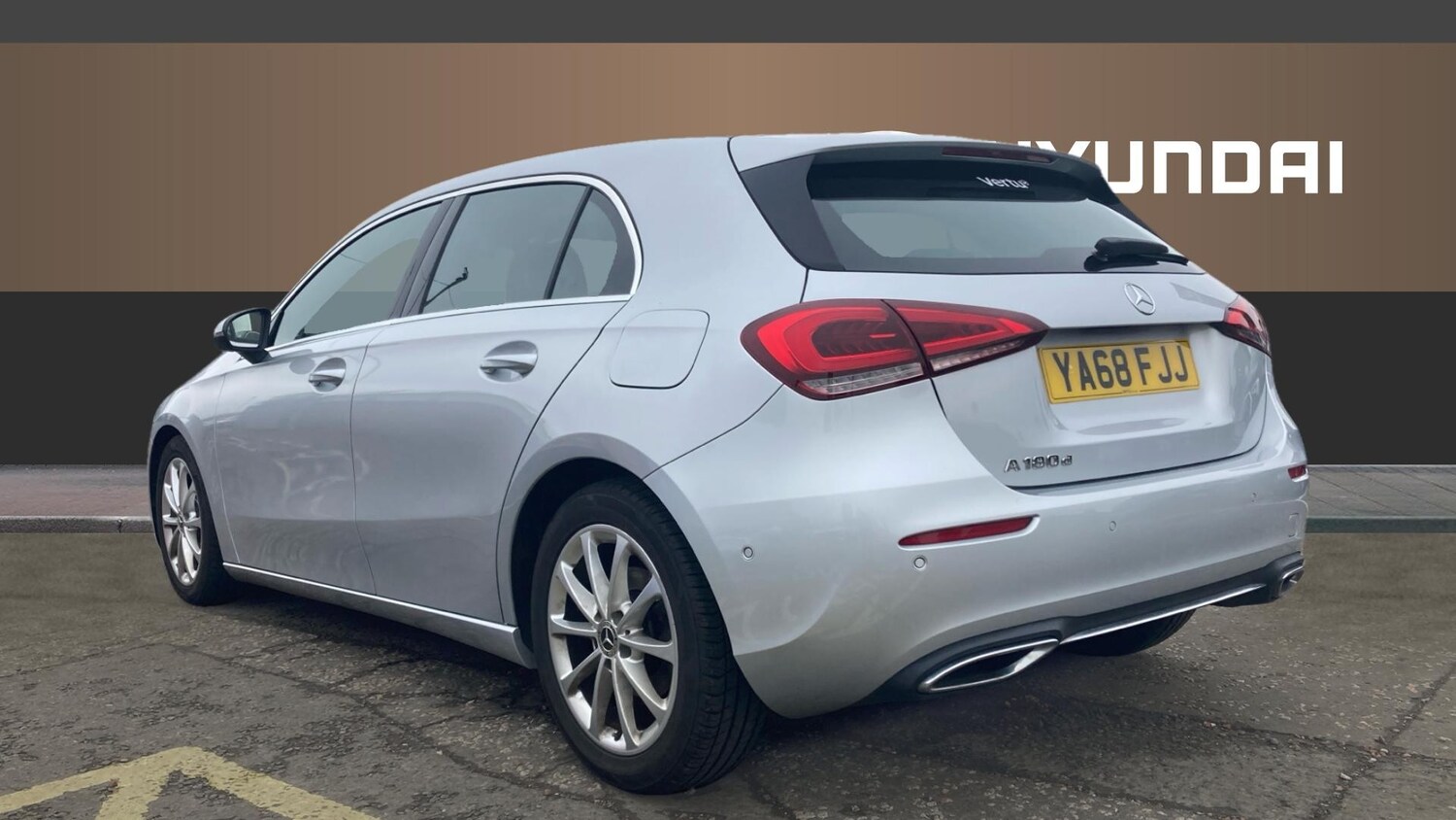 Used Mercedes-Benz A-Class 2018 for sale - 76205885: Photo 2