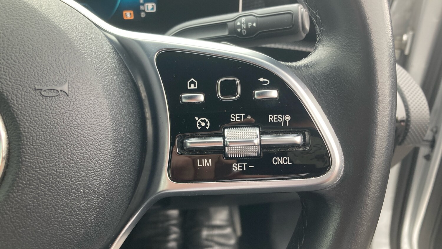 Used Mercedes-Benz A-Class 2018 for sale - 76205885: Photo 39