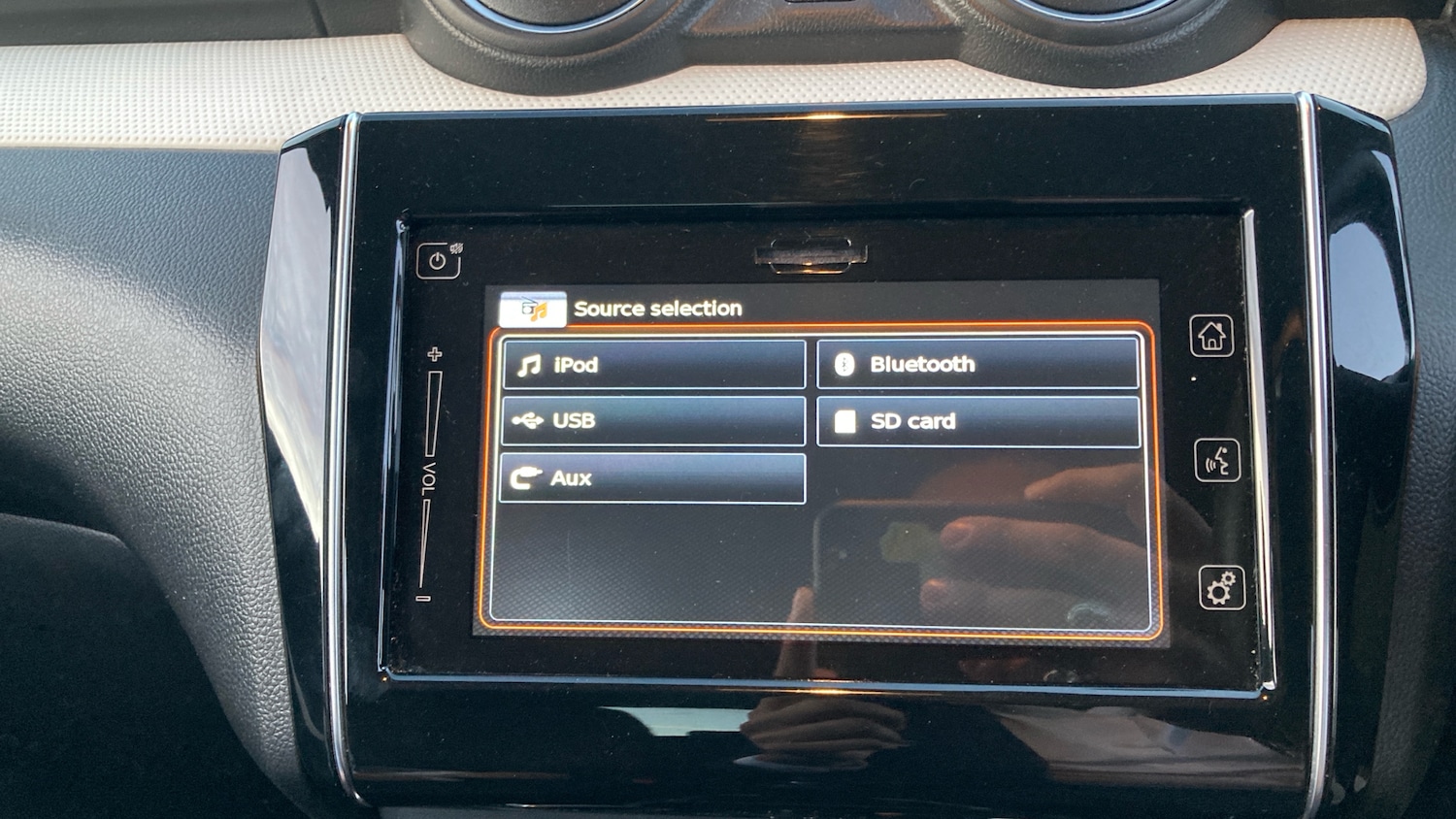 Used Suzuki Swift 2018 for sale - 76649960: Photo 12