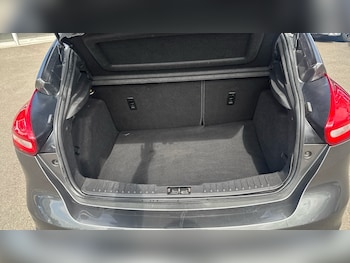 Used Ford Focus 2017 for sale - 75502198: Photo